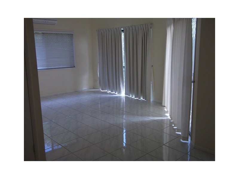 09/250 Sumners Road, Riverhills QLD 4074