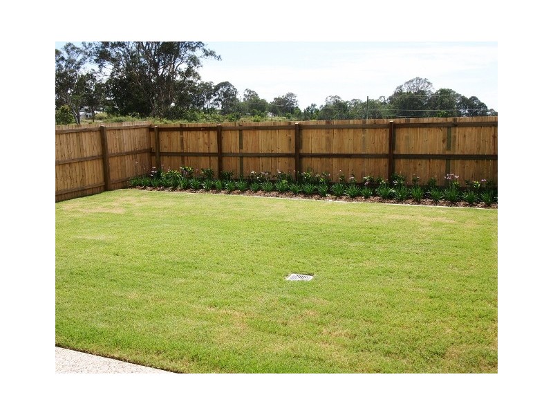 2/80 Fern Parade, Griffin QLD 4503