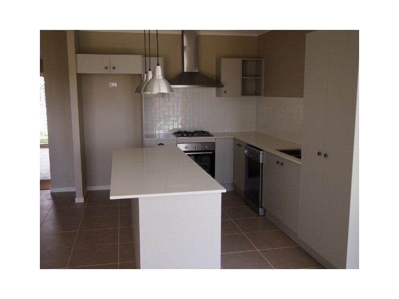 2/80 Fern Parade, Griffin QLD 4503