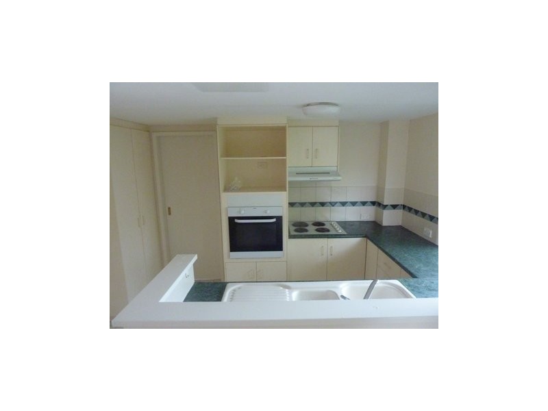 37-75 Brown Street, Labrador QLD 4215