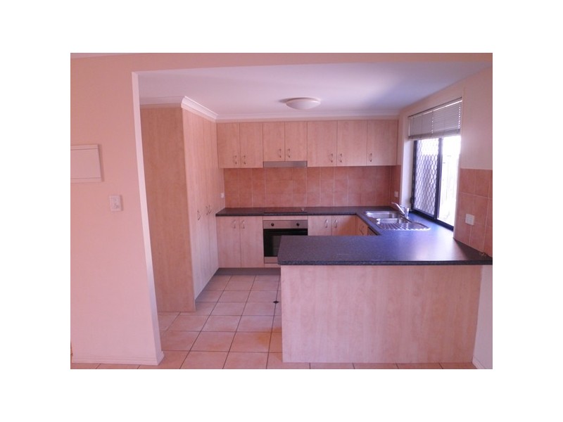 2/589 Beams Road, Carseldine QLD 4034