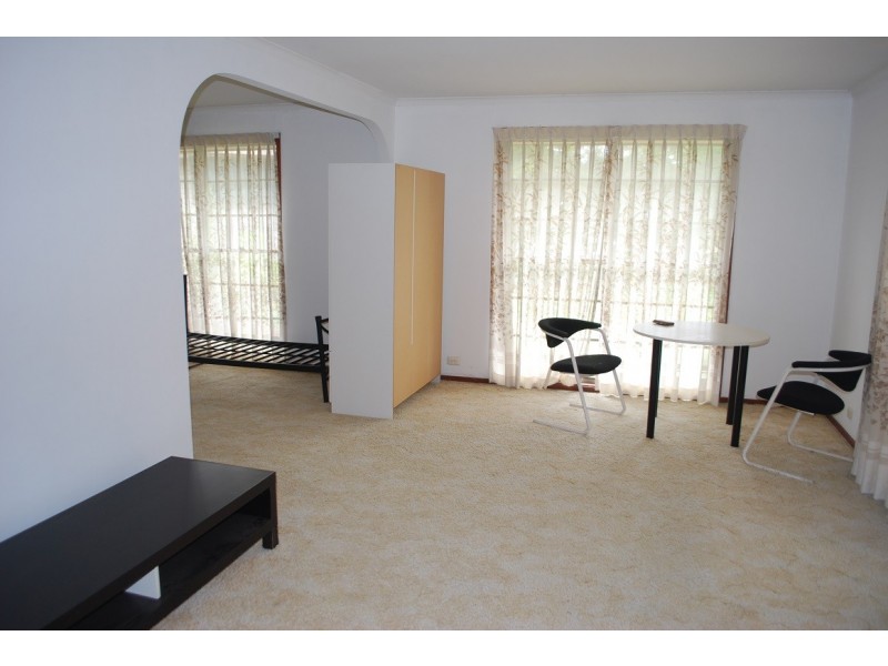 17B Nodosa, Robertson QLD 4109