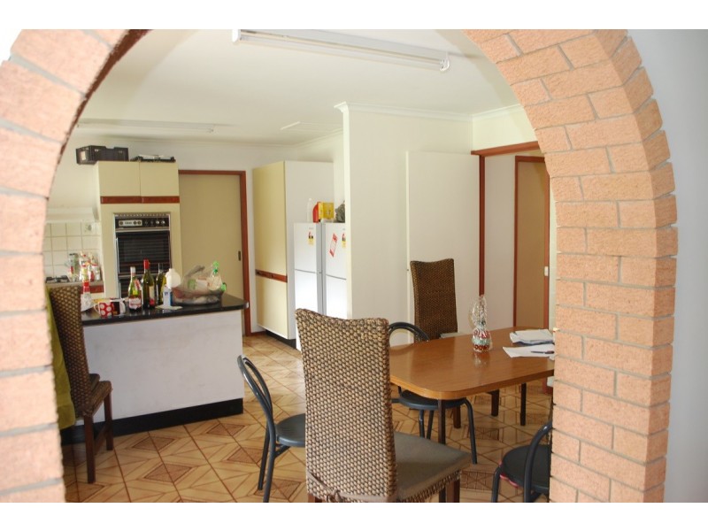17B Nodosa, Robertson QLD 4109
