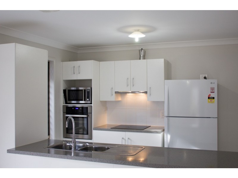 8 Miranda Street, Warner QLD 4500
