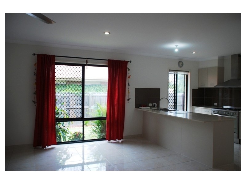 13 Dily Street, Hillcrest QLD 4118