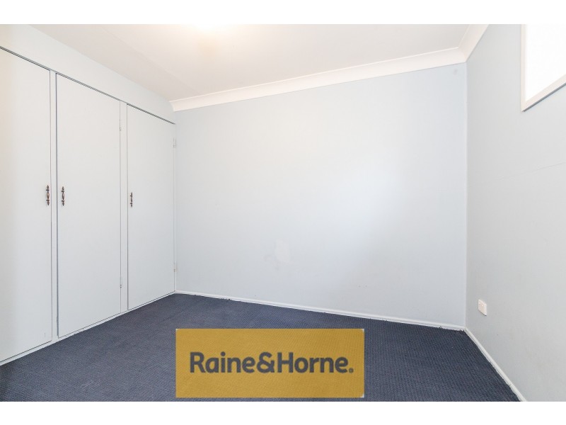 8 Grace St, Beachmere QLD 4510