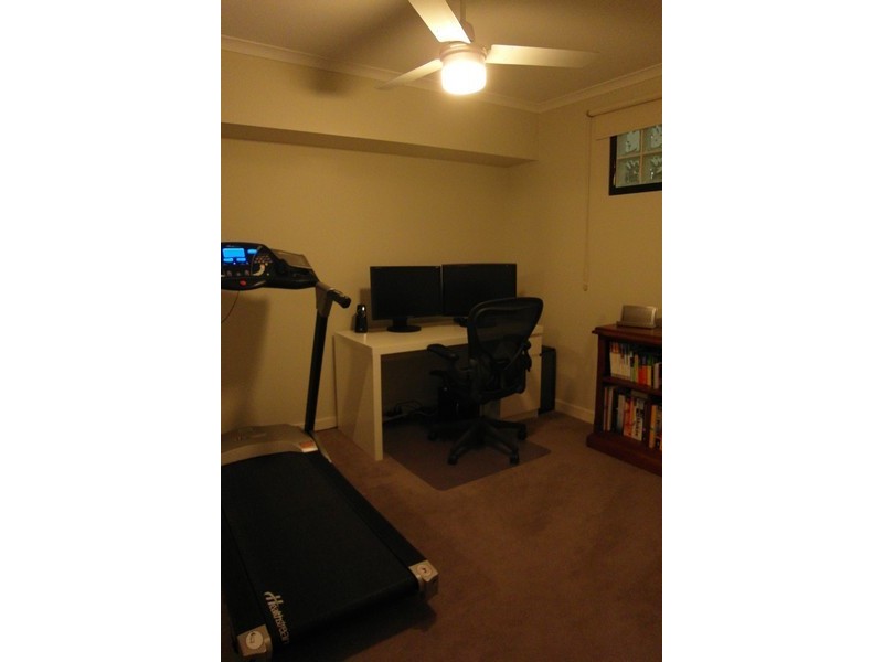54 M- Vernon Tce, Teneriffe QLD 4005