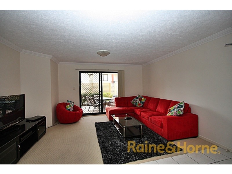 15 Dansie Street, Greenslopes QLD 4120