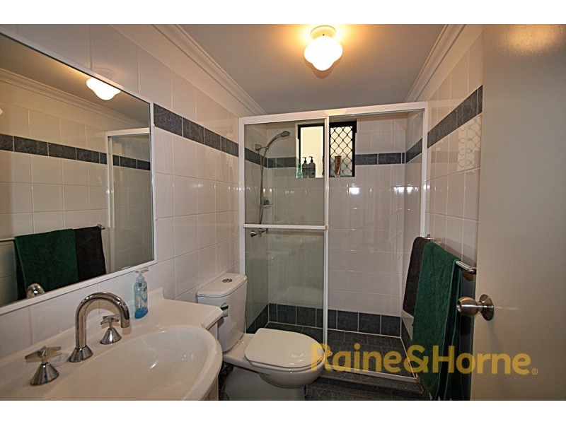 15 Dansie Street, Greenslopes QLD 4120