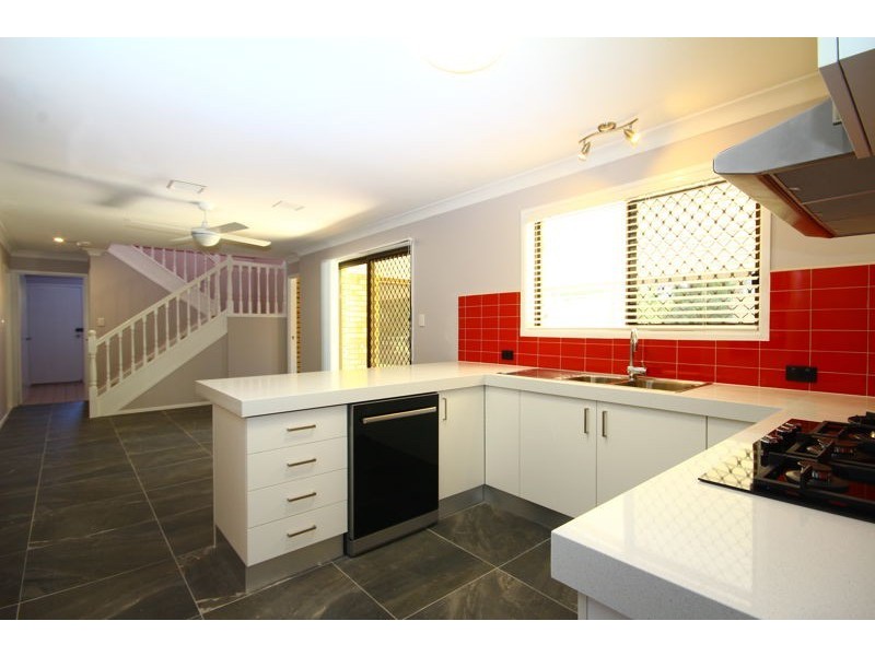 15 Falstaff Street, Sunnybank Hills QLD 4109