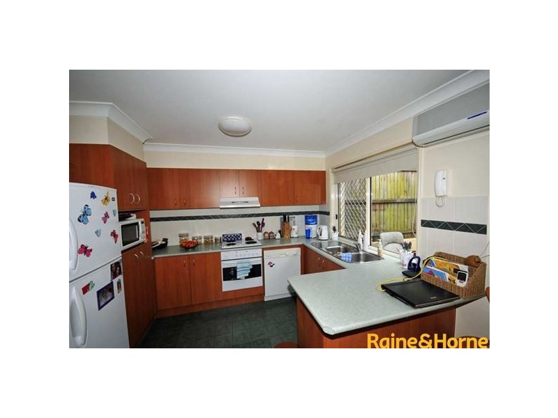 10 Chapman Place, Oxley QLD 4075