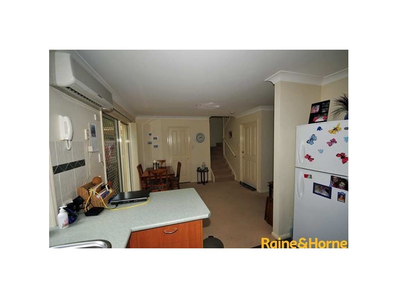 10 Chapman Place, Oxley QLD 4075