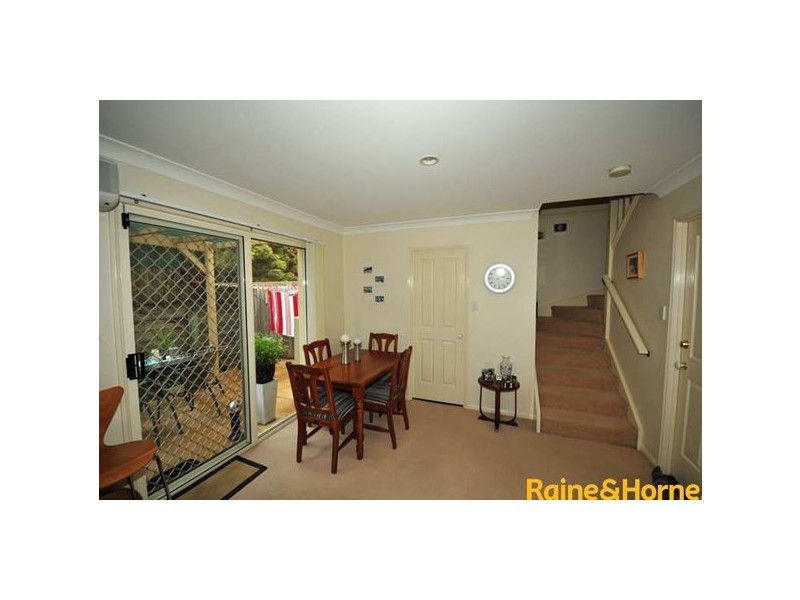 10 Chapman Place, Oxley QLD 4075