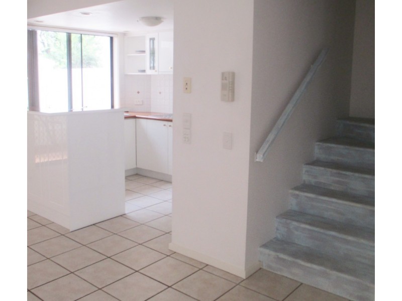 Hope Island QLD 4212