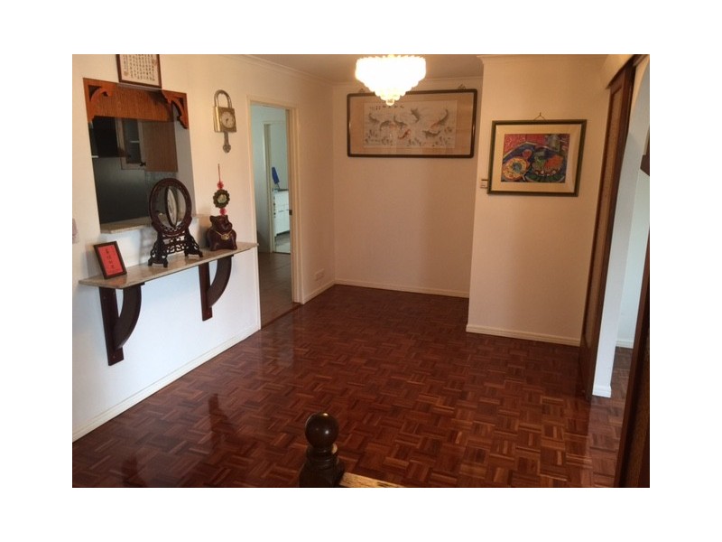 5 Lomandra St, Robertson QLD 4109