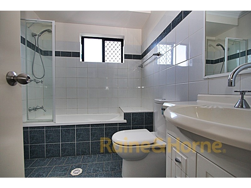 15 Dansie Street, Greenslopes QLD 4120