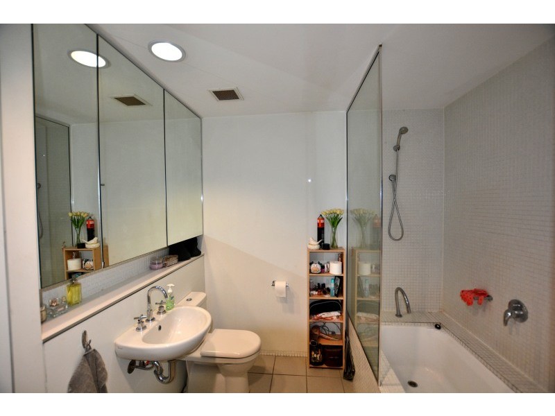 38-02 Skyring Tce, Teneriffe QLD 4005