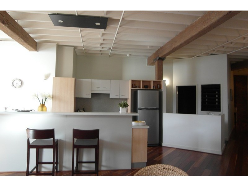 54 -i- Vernon Tce, Teneriffe QLD 4005