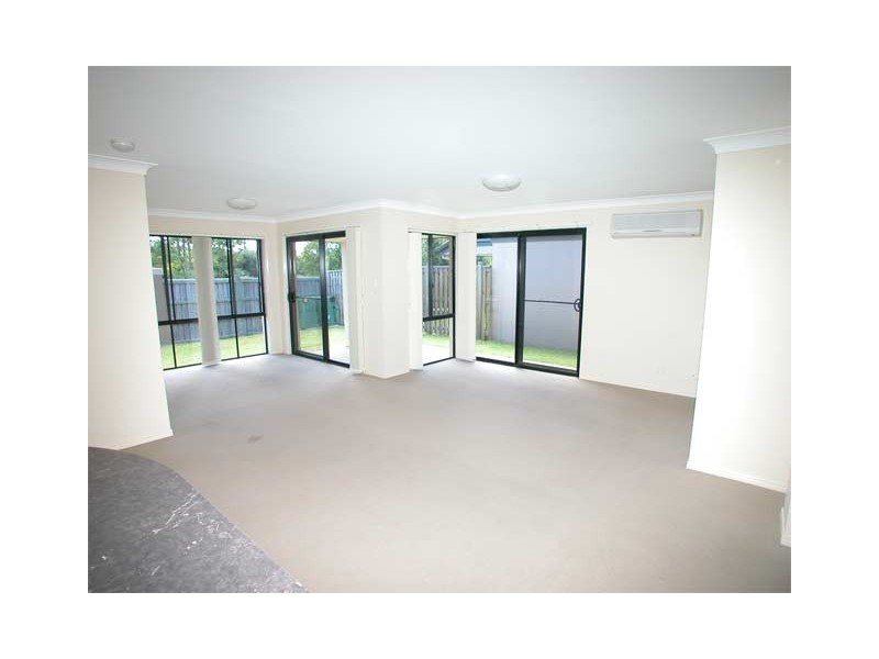 4 15 College St, North Lakes QLD 4509