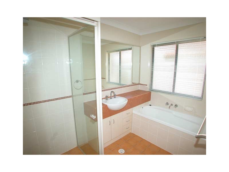 4 15 College St, North Lakes QLD 4509