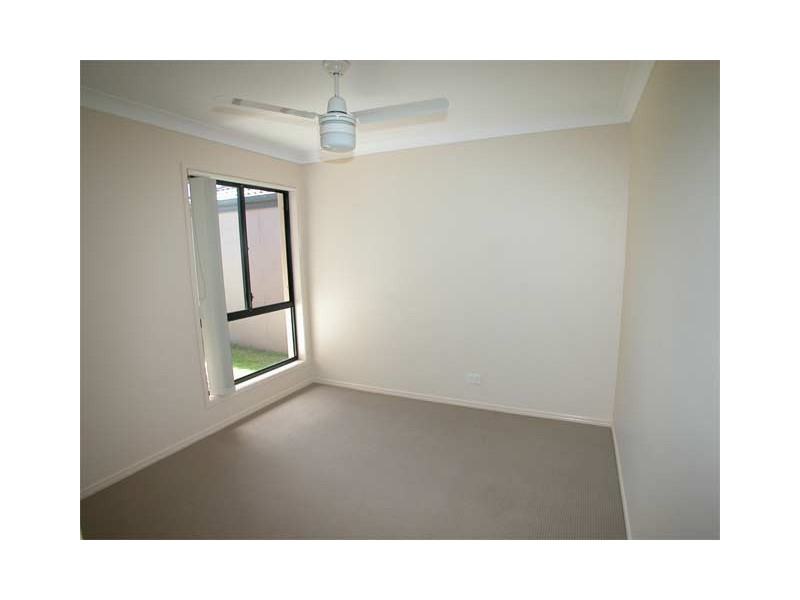 4 15 College St, North Lakes QLD 4509