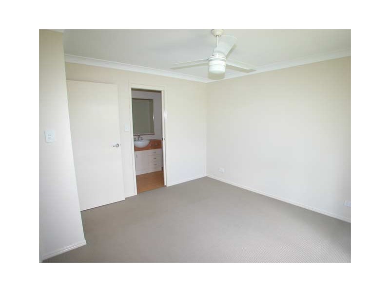 4 15 College St, North Lakes QLD 4509