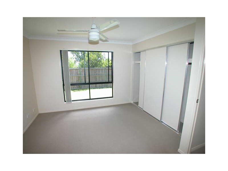 4 15 College St, North Lakes QLD 4509