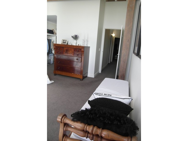 54 I- Vernon Tce, Teneriffe QLD 4005