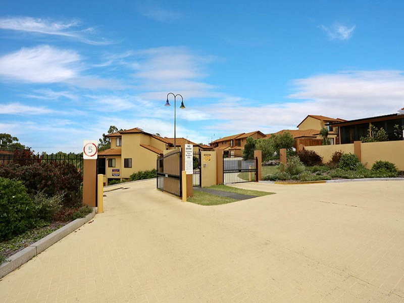 9/250 Sumners Road, Riverhills QLD 4074