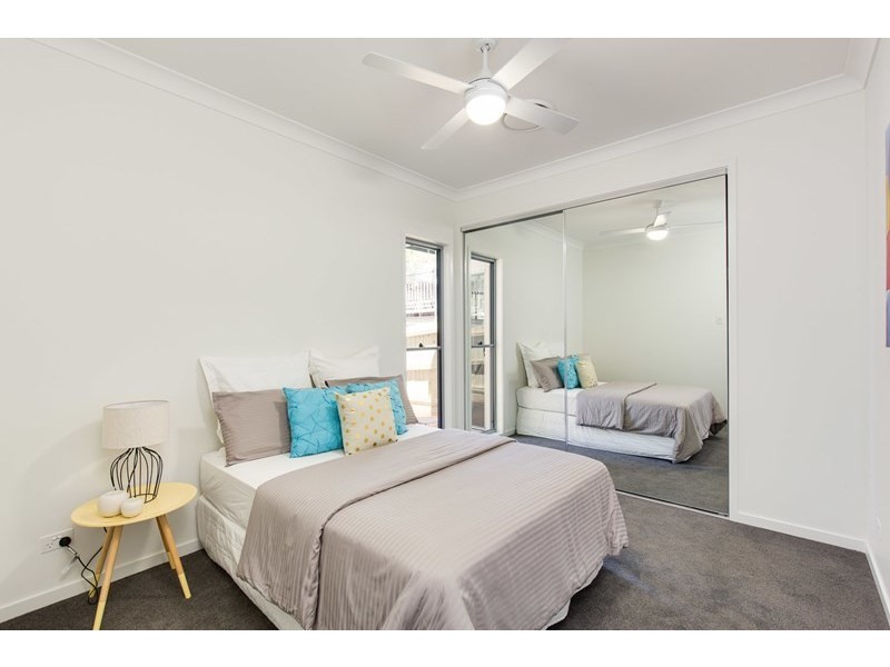 70 Riding Road, Hawthorne QLD 4171
