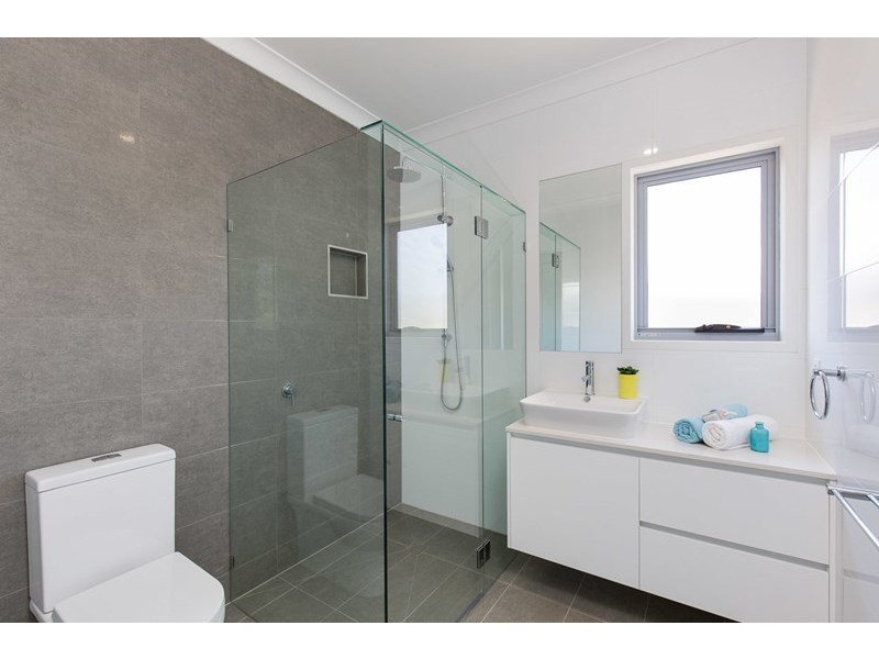 70 Riding Road, Hawthorne QLD 4171