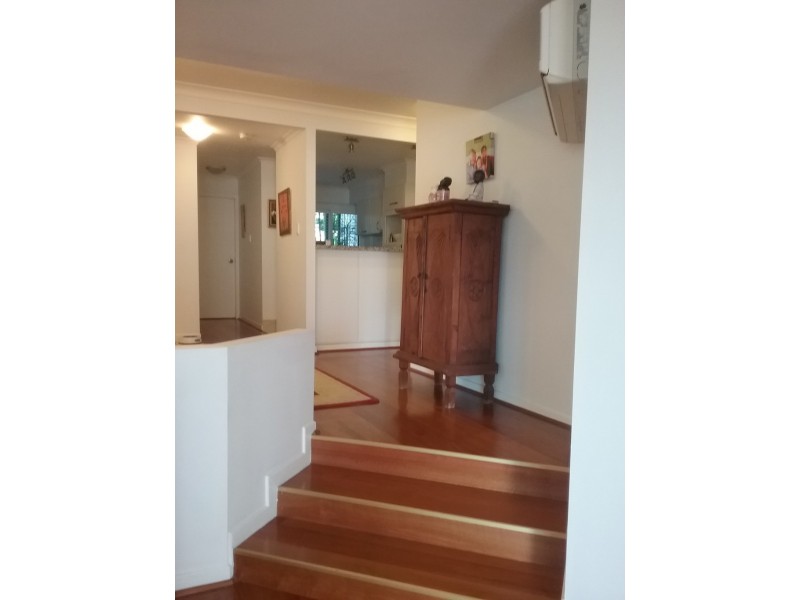 3/78 CAIRNS STREET, Kangaroo Point QLD 4169