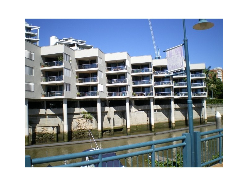 3/78 CAIRNS STREET, Kangaroo Point QLD 4169