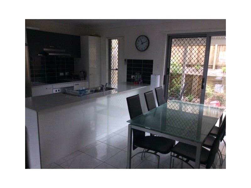 1 Gumview Street, Albany Creek QLD 4035