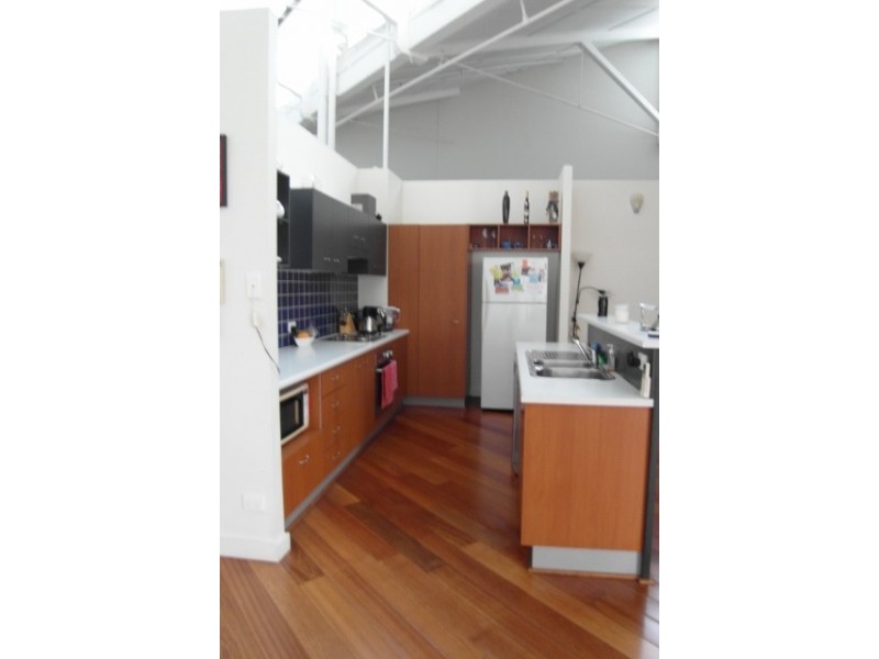 54 p Vernon Tce, Teneriffe QLD 4005