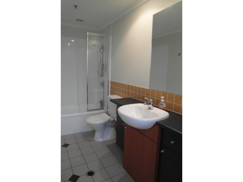 54 p Vernon Tce, Teneriffe QLD 4005