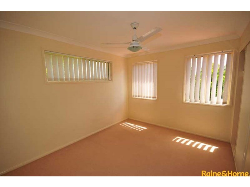 10 Chapman Place, Oxley QLD 4075