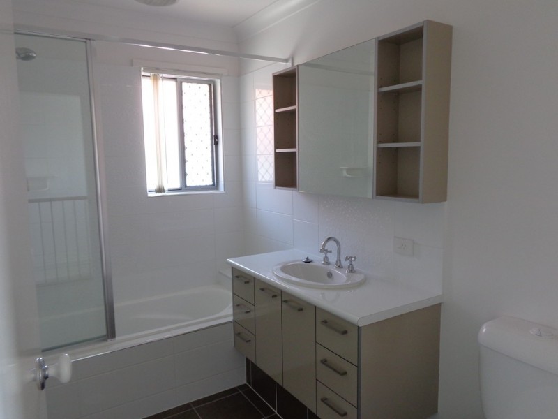 232 Preston Rd, Wynnum West QLD 4178