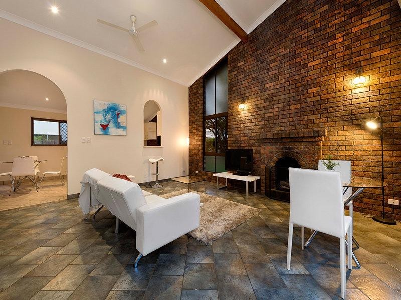 100 Lytton Road, Bulimba QLD 4171