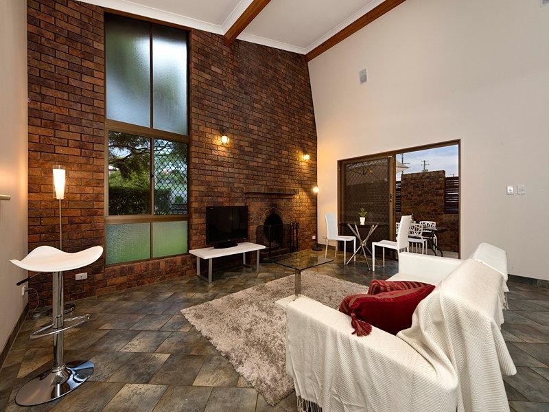 100 Lytton Road, Bulimba QLD 4171