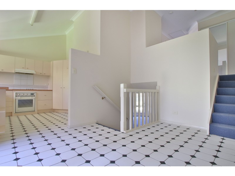 Unit 22 / 1060 Waterworks Road, The Gap QLD 4061