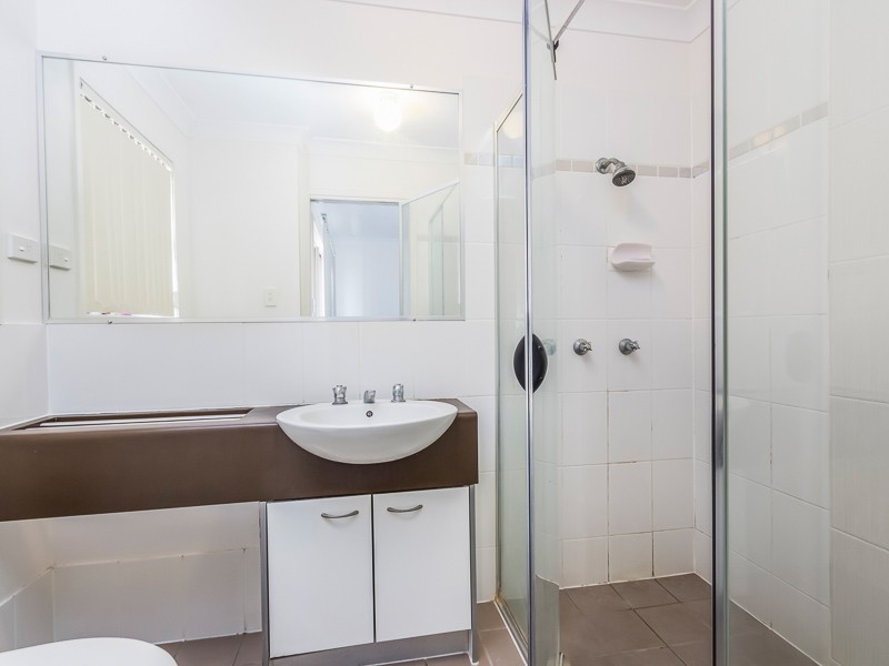 210 Government Road, Forest Lake QLD 4078