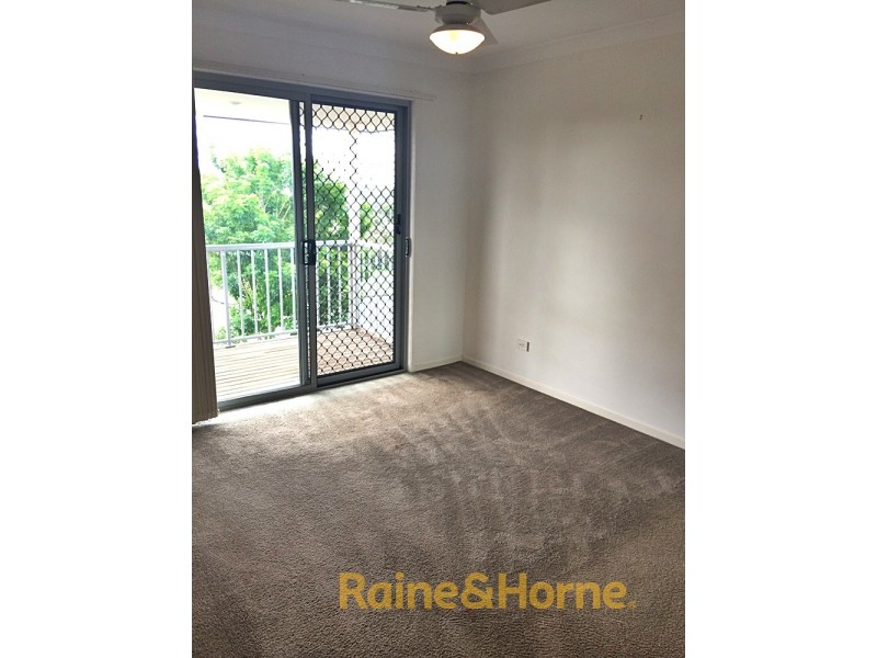 210 Government Road, Forest Lake QLD 4078