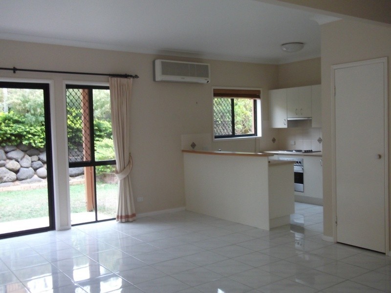 18/250 Sumners Road, Riverhills QLD 4074