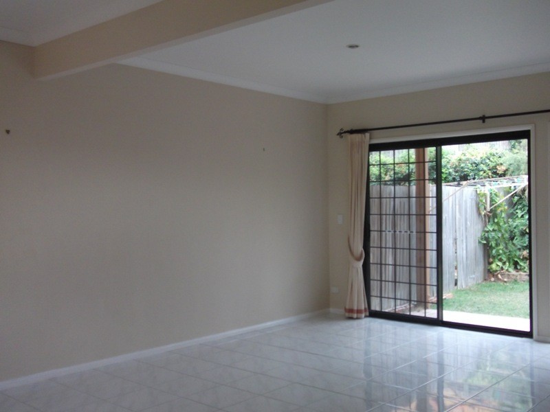 18/250 Sumners Road, Riverhills QLD 4074