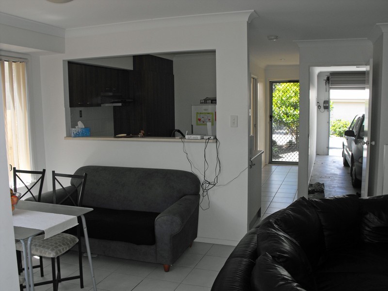 18 / 6 – 32 University Drive, Meadowbrook QLD 4131