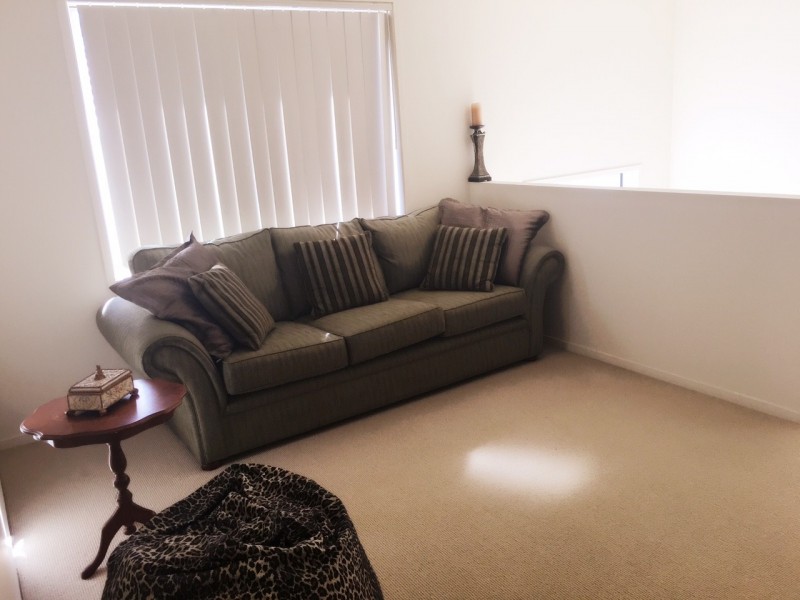 Mount Ommaney QLD 4074