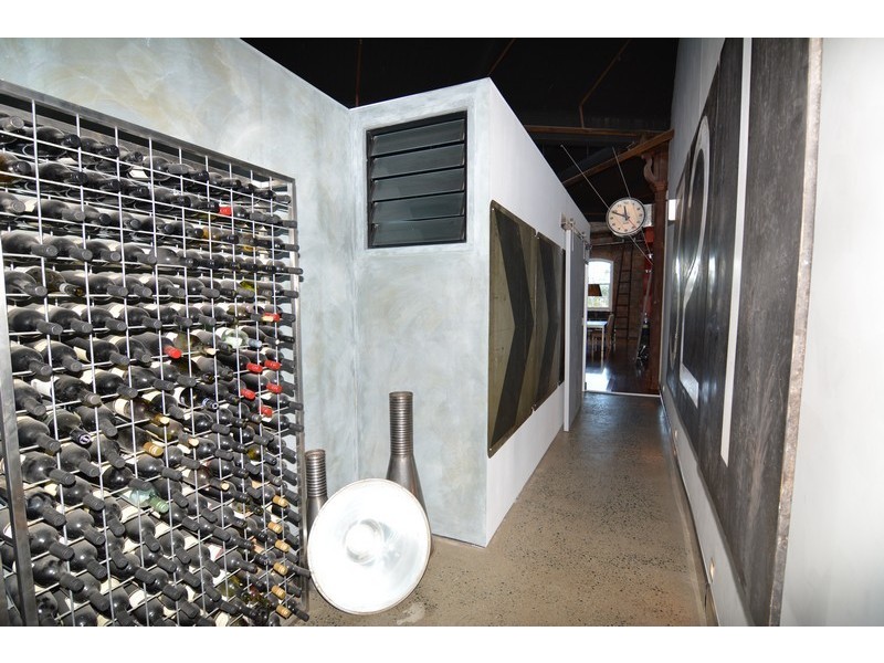 54 -N Vernon Tce, Teneriffe QLD 4005