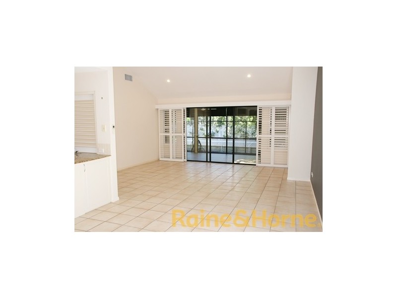 33/38-56 Caseys Road, Hope Island QLD 4212