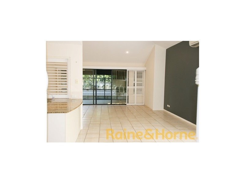 33/38-56 Caseys Road, Hope Island QLD 4212